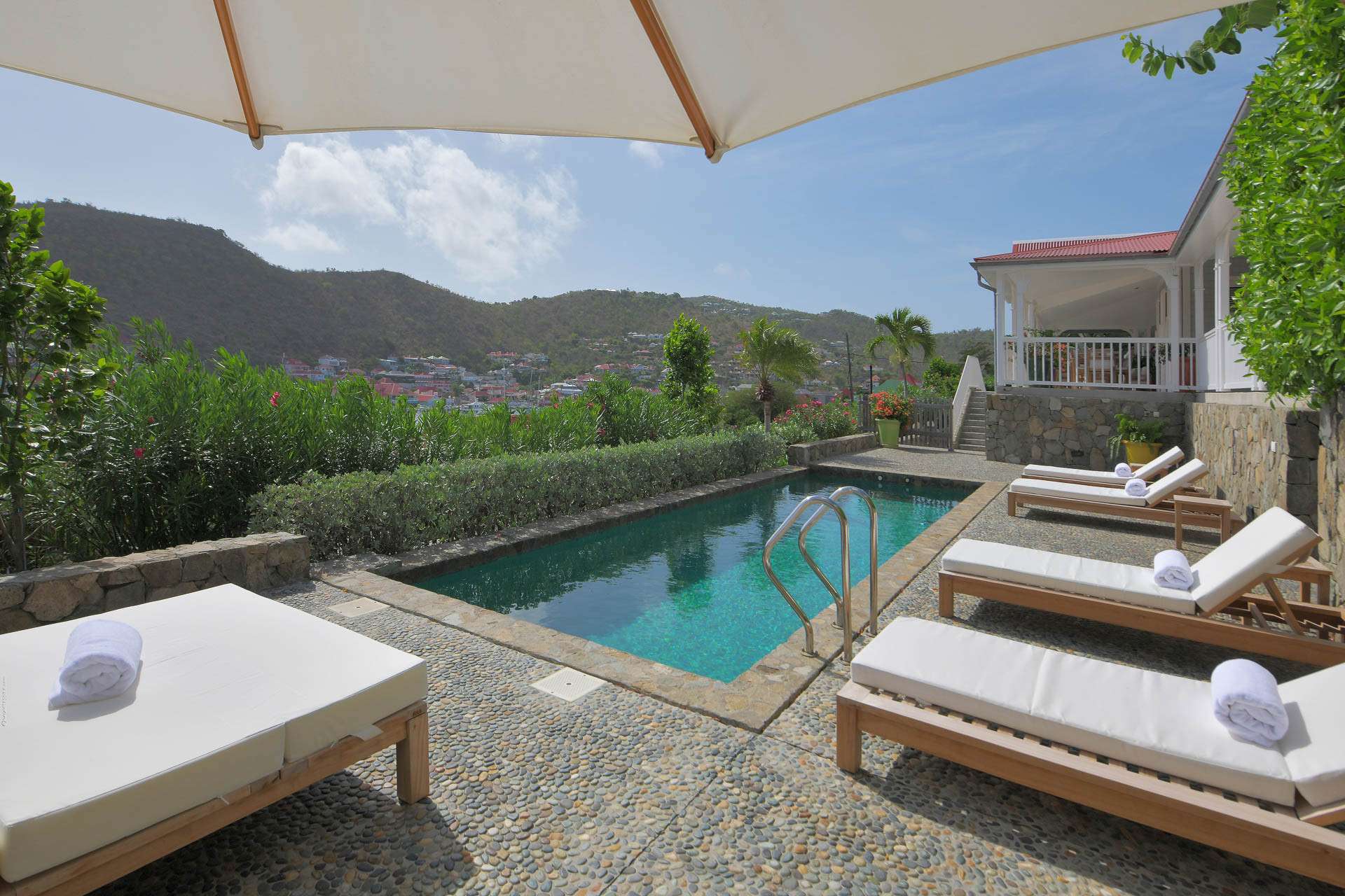 Villa-GustaviaViews-StBarth-23
