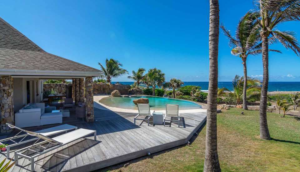Villa-La Roche dans l'eau-StBarth-1