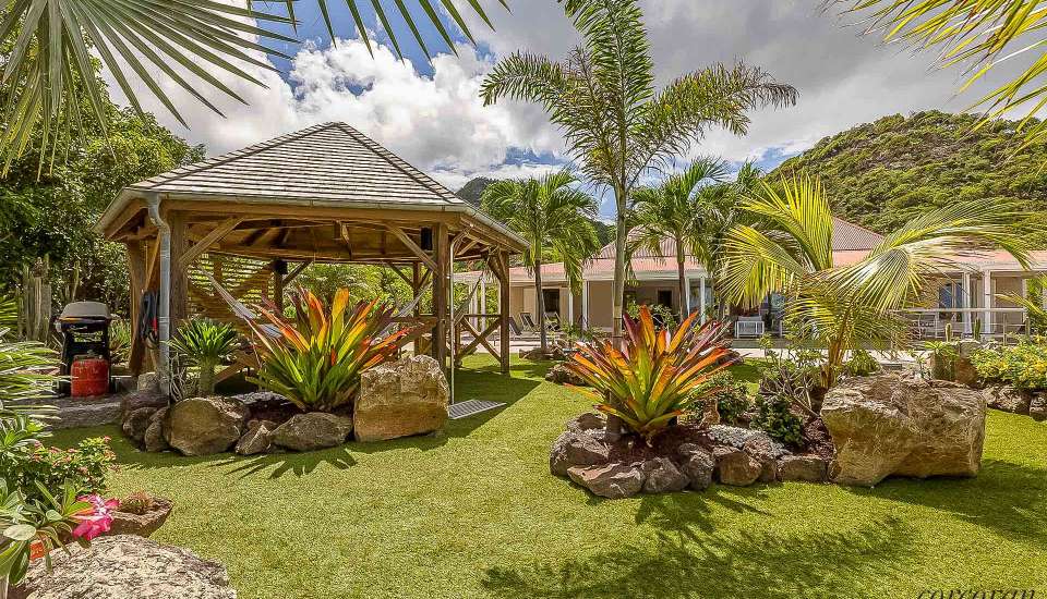 Villa-JardinsdEmmanuelle-StBarth-1