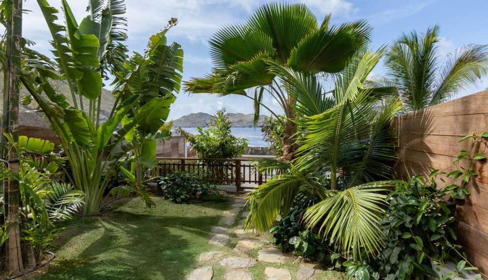 TheYellowHut-Juillet2025-KenzoKhanstbarth