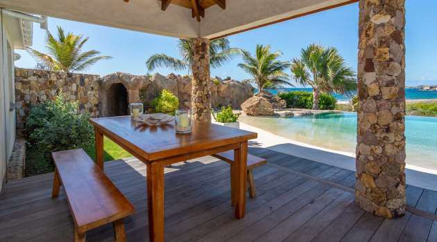 Villa-La Roche dans l'eau-StBarth-11
