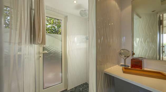 VillaMirandeChambre1-Aout2025-KenzoKhanstbarth