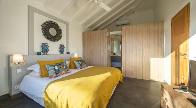 VillaMirandeChambre1-Aout2025-KenzoKhanstbarth