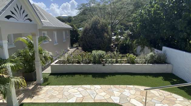 villa-aja-garden-1