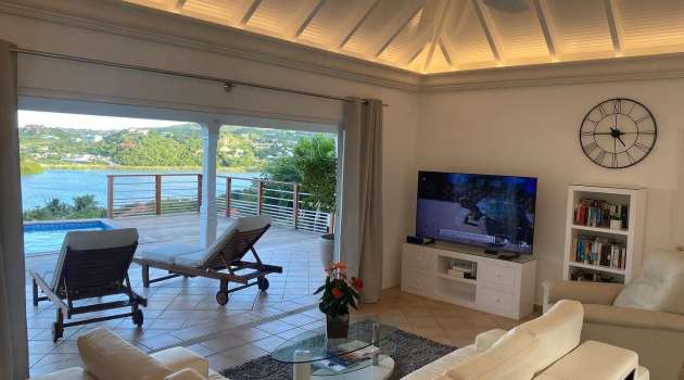 villa-aja-living-room-7