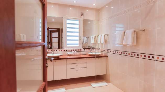 Villa-Aucoeurdurocher-StBarth-19