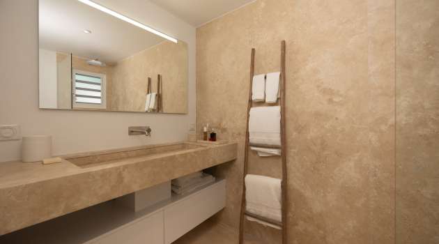 TheYellowHut-Juillet2025-KenzoKhanstbarth