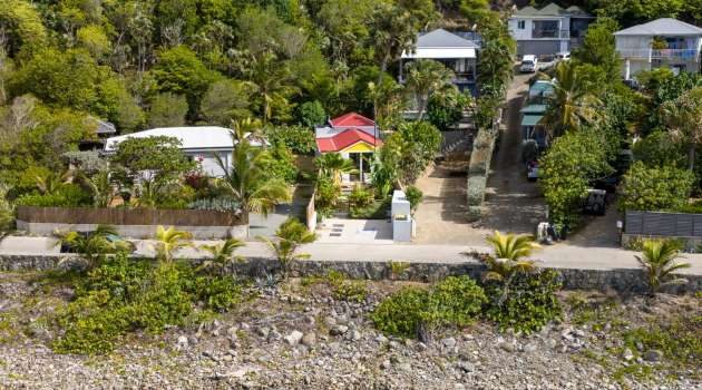 TheYellowHut-Juillet2025-KenzoKhanstbarth