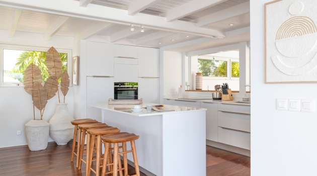villa-gaillac-livingroom-kitchen-01