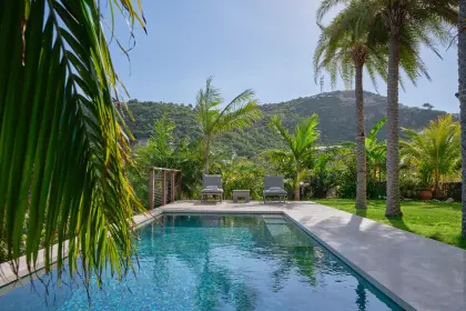 Villa Saline Hills · 4