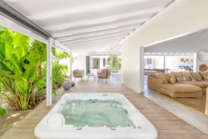 Villa Crush · 4