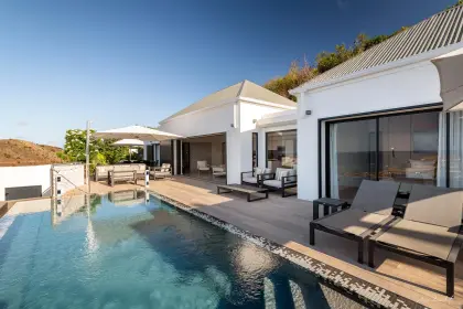 Villa Iris · 3