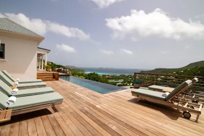 Villa Vogue · 3