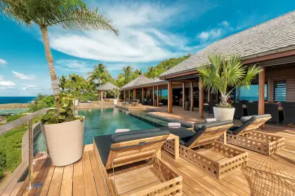 Villa Jade · 4