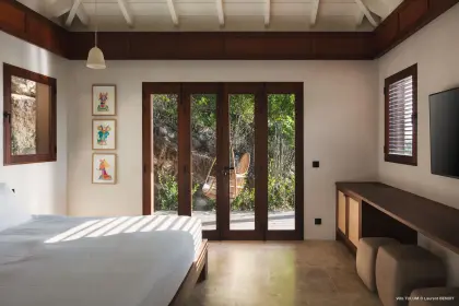 Serenity & Tulum Estate · 4