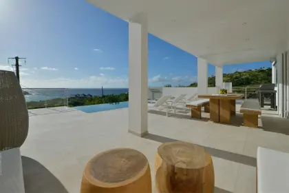 Villa South Wave · 3