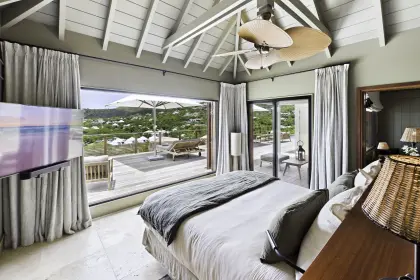 Villa Clyde · 3