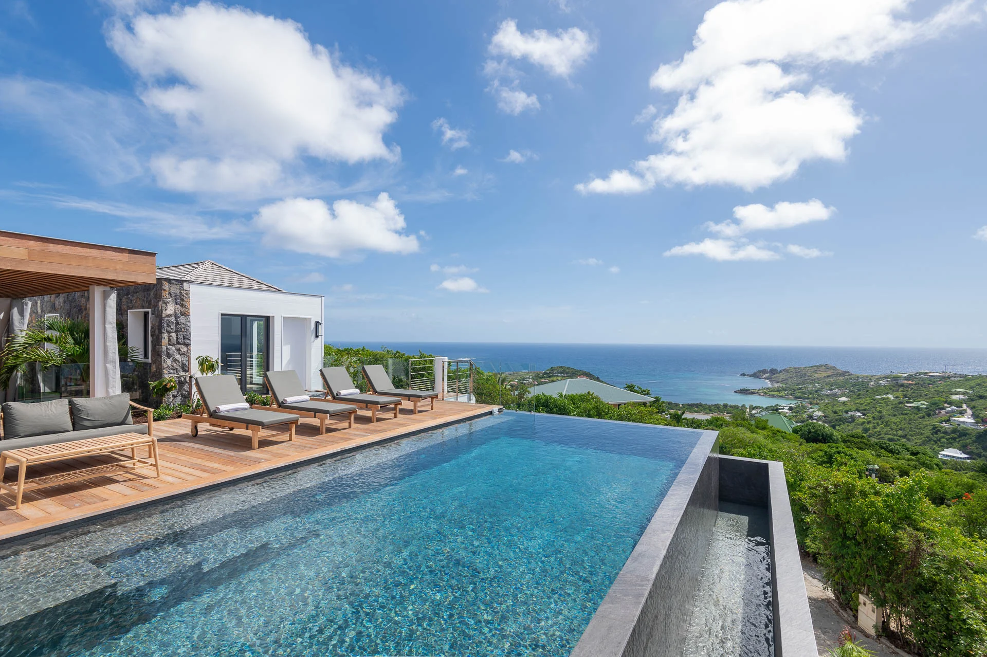 Villa Scarlett