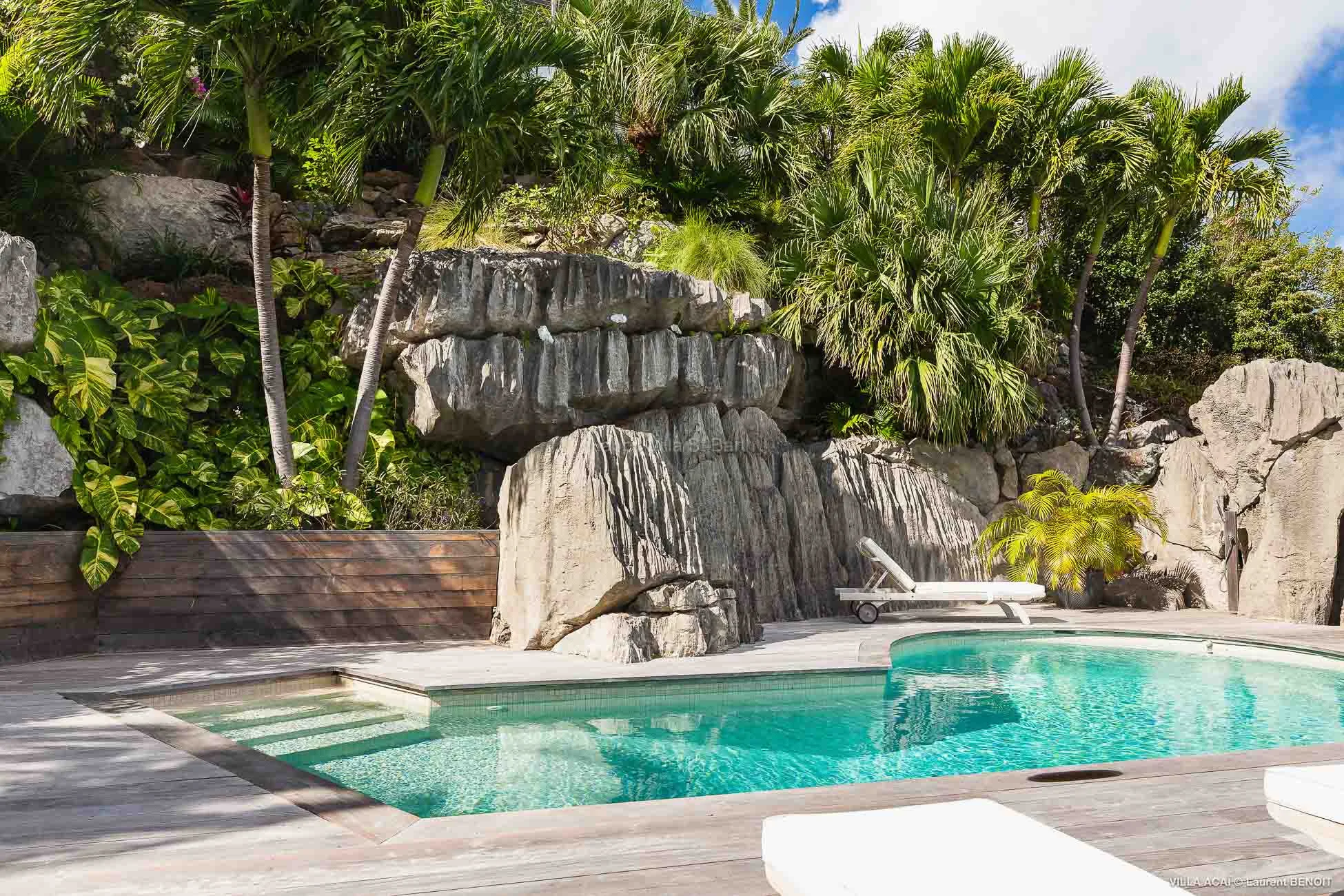Acai & Art Estate