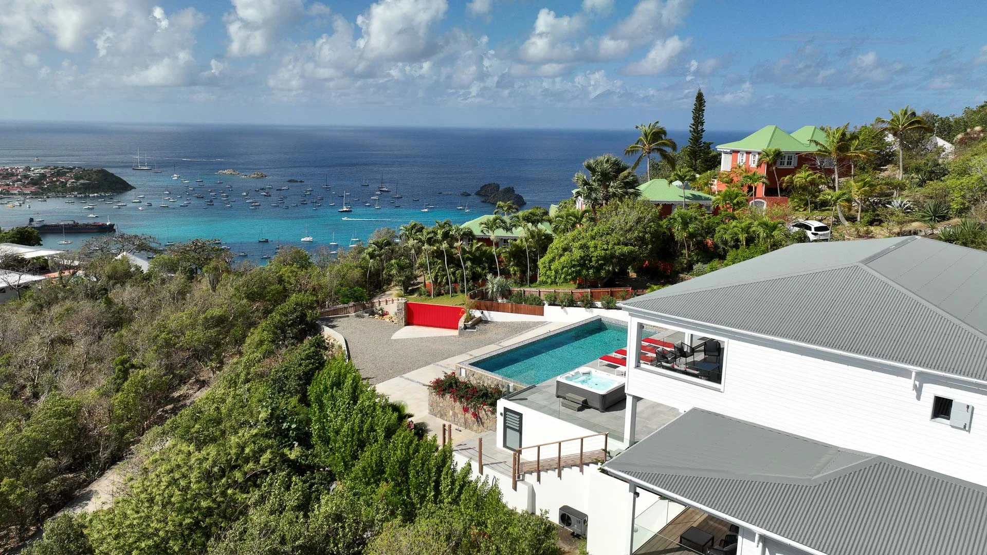 Voyage & Ti Voyage Estate