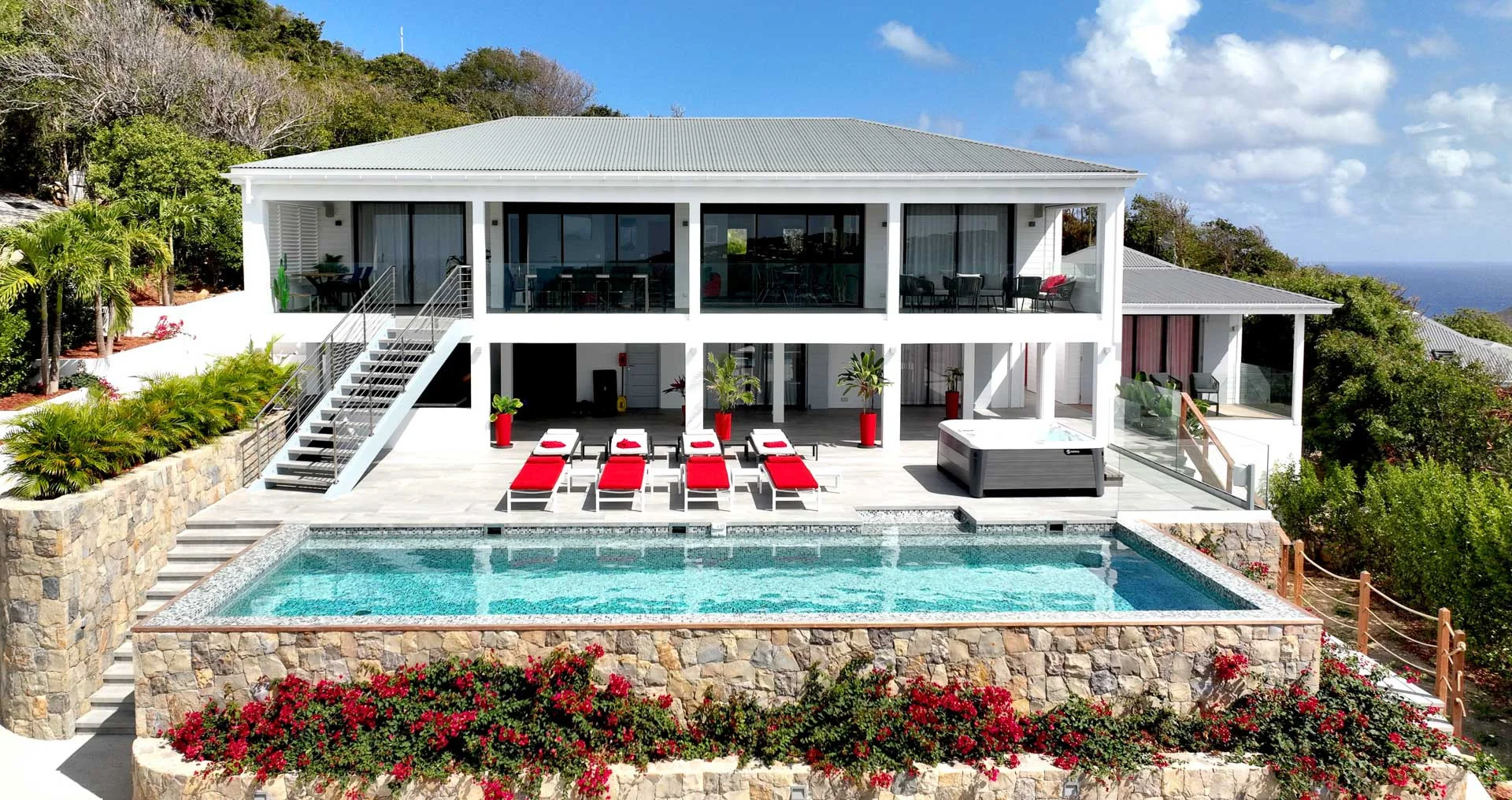 Voyage & Ti Voyage Estate
